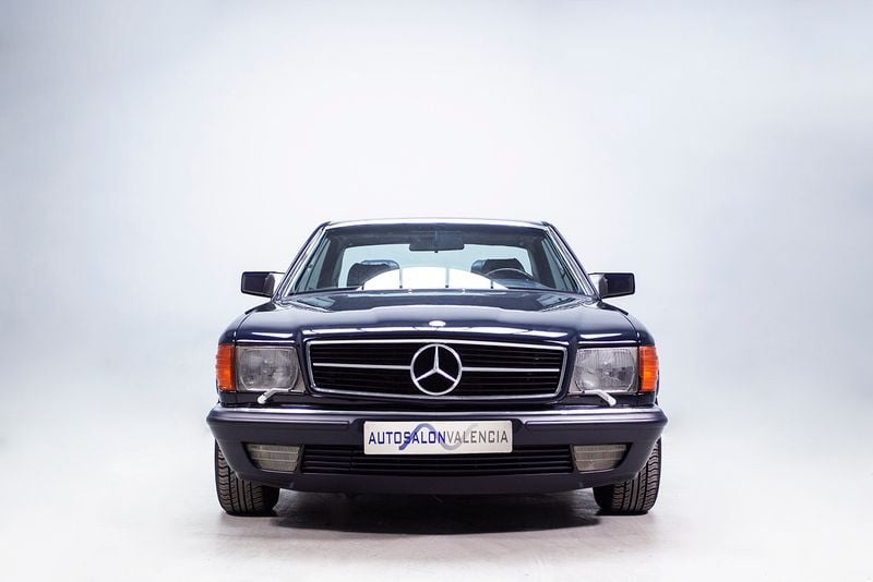 Usado Mercedes 500 245 CV (180 kW) 1984 Azul Coupe