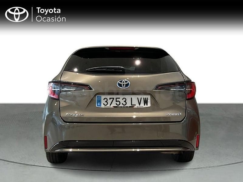 Usado Toyota Corolla Active 122 CV (89 kW) 2022 Verde Familiar