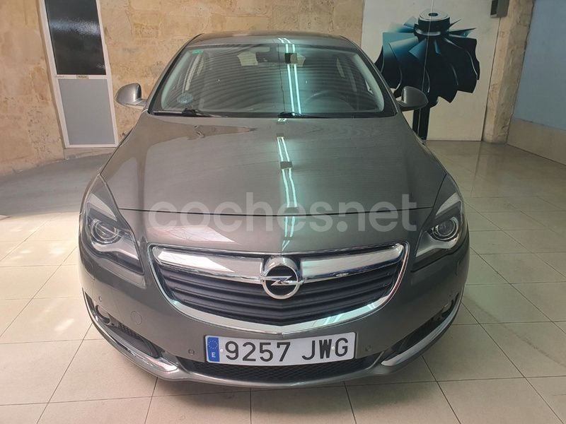 Usado Opel Insignia Eco 136 CV (100 kW) 2017 Gris / plata Berlina