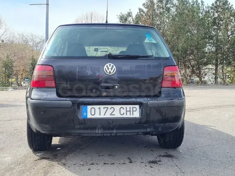Usado VW Golf IV 75 CV (55 kW) 2004 Negro Berlina