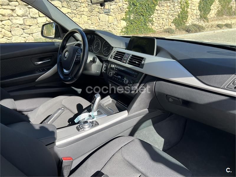 Usado BMW 318 Comfort Edition 143 CV (105 kW) 2013 Blanco Berlina