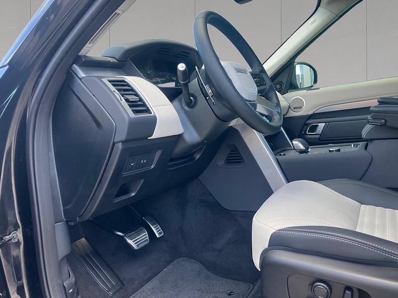 Usado Land Rover Discovery 5 HSE Dynamic 351 CV (258 kW) 2025 Santorini black SUV