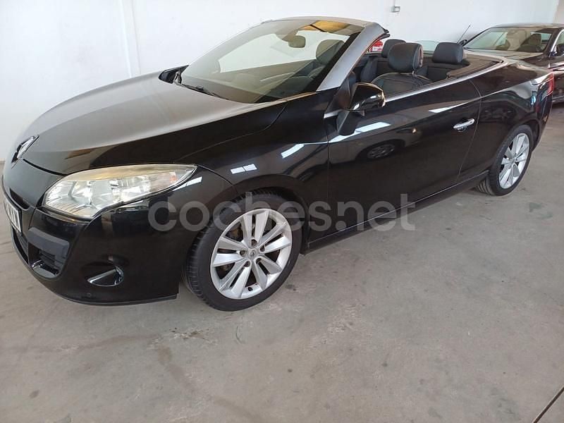 Negro Usado 2010 Renault Mégane Cabriolet Dynamique Descapotable | 5995 € - Imagen 1/4