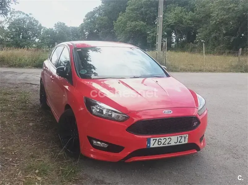 Usado Ford Focus Business Edition 150 CV (110 kW) 2017 Rojo Berlina