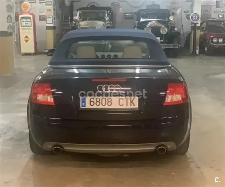 Usado Audi A4 Cabriolet 170 CV (125 kW) 2004 Azul Descapotable