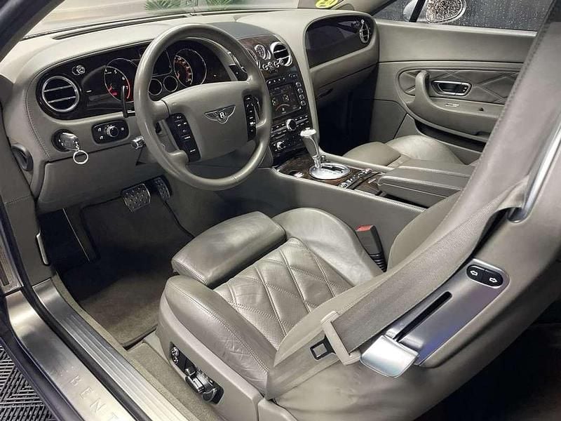 Usado Bentley Continental GT 560 CV (411 kW) 2006 Gris / plata Coupe