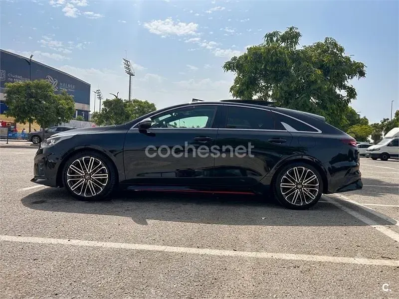 Usado Kia ProCeed GT 204 CV (150 kW) 2021 Negro Familiar