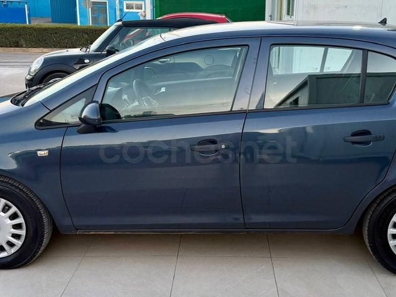Usado Opel Corsa 90 CV (66 kW) 2009 Azul Utilitario