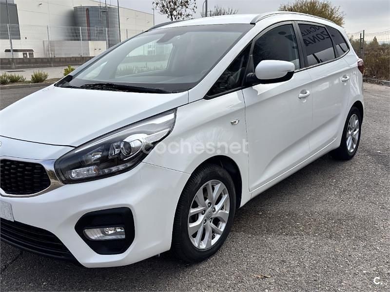 Blanco Usado 2017 Kia Carens Monovolumen | 10.350 € (Buen precio) - Imagen 1/4