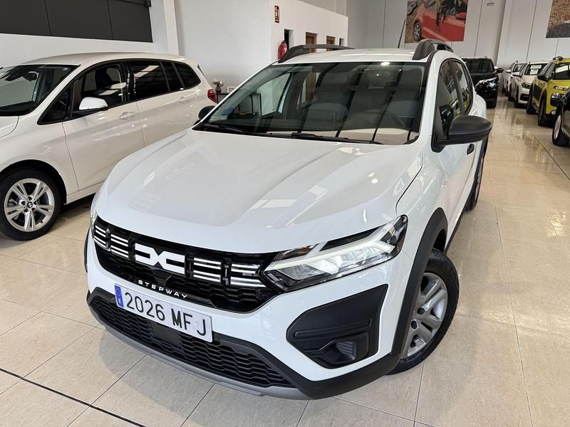 Blanco Usado 2023 Dacia Sandero Essentiel Berlina | 14.899 € (Precio justo) - Imagen 1/4