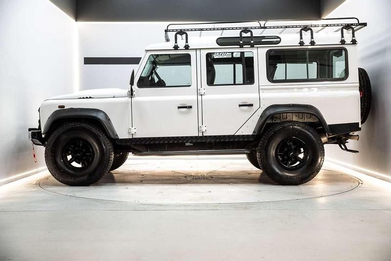 Usado Land Rover Defender 122 CV (89 kW) 2013 Blanco Familiar