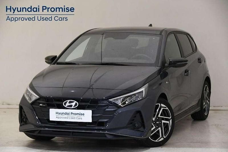 Gris Usado 2024 Hyundai i20 N Line Utilitario | 16.270 € (Buen precio) - Imagen 1/4
