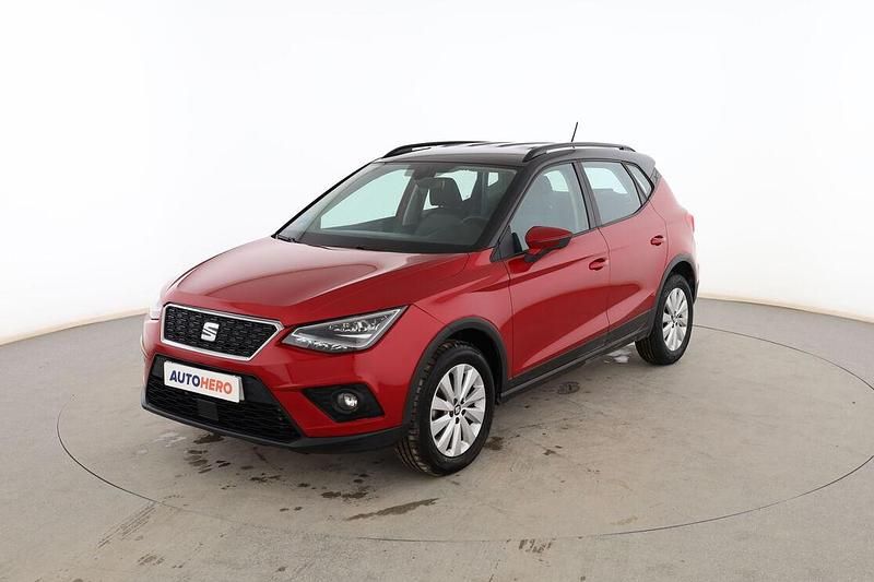 Usado Seat Arona Style 115 CV (84 kW) 2018 Rojo SUV