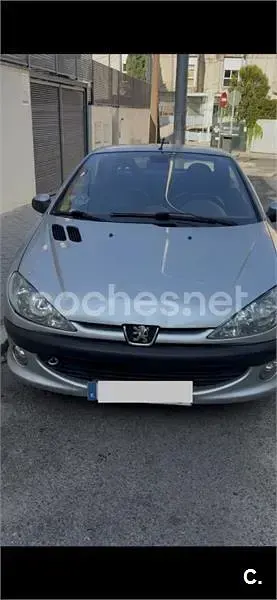 Usado Peugeot 206 138 CV (101 kW) 2002 Gris / plata Descapotable