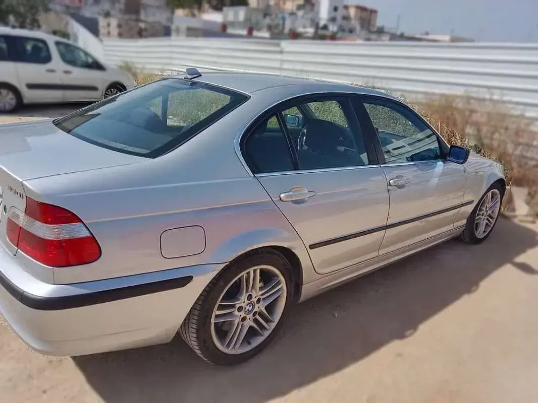 Usado BMW 330 231 CV (169 kW) 2003 Gris Berlina
