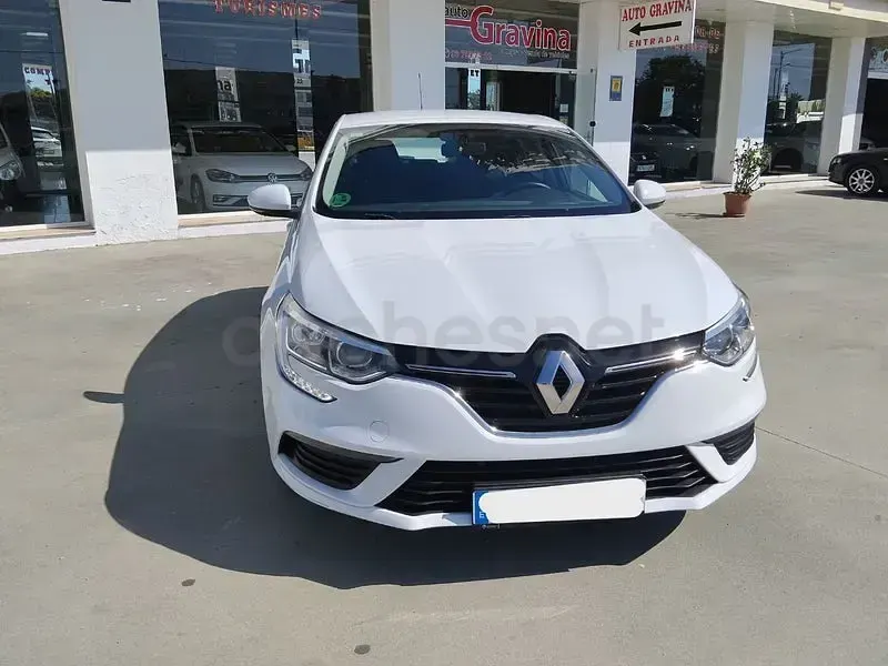 Usado Renault Mégane IV Intens 100 CV (73 kW) 2017 Blanco Berlina