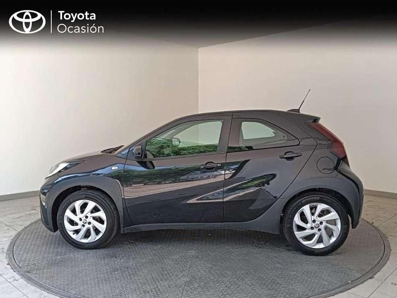 Usado Toyota Aygo X Play 72 CV (52 kW) 2024 Negro SUV