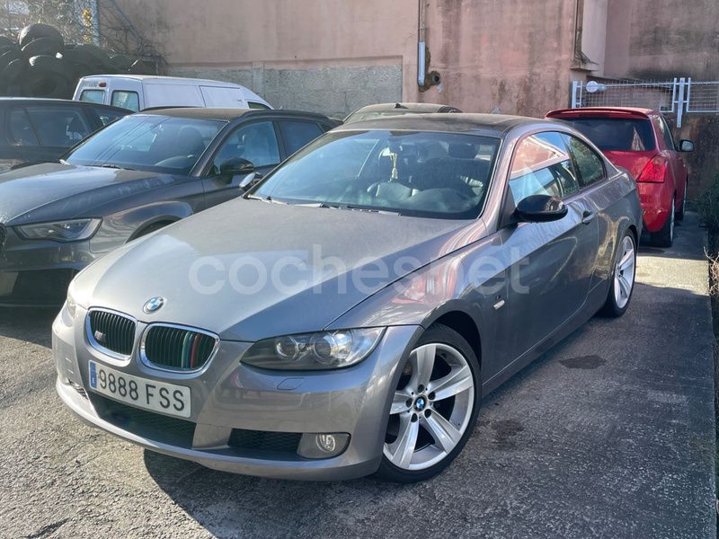 Usado BMW 320 177 CV (130 kW) 2007 Gris / plata Coupe