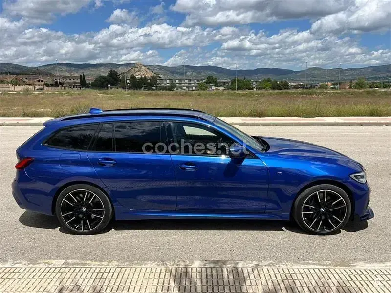 Usado BMW 330e Comfort Edition 292 CV (214 kW) 2021 Azul Familiar