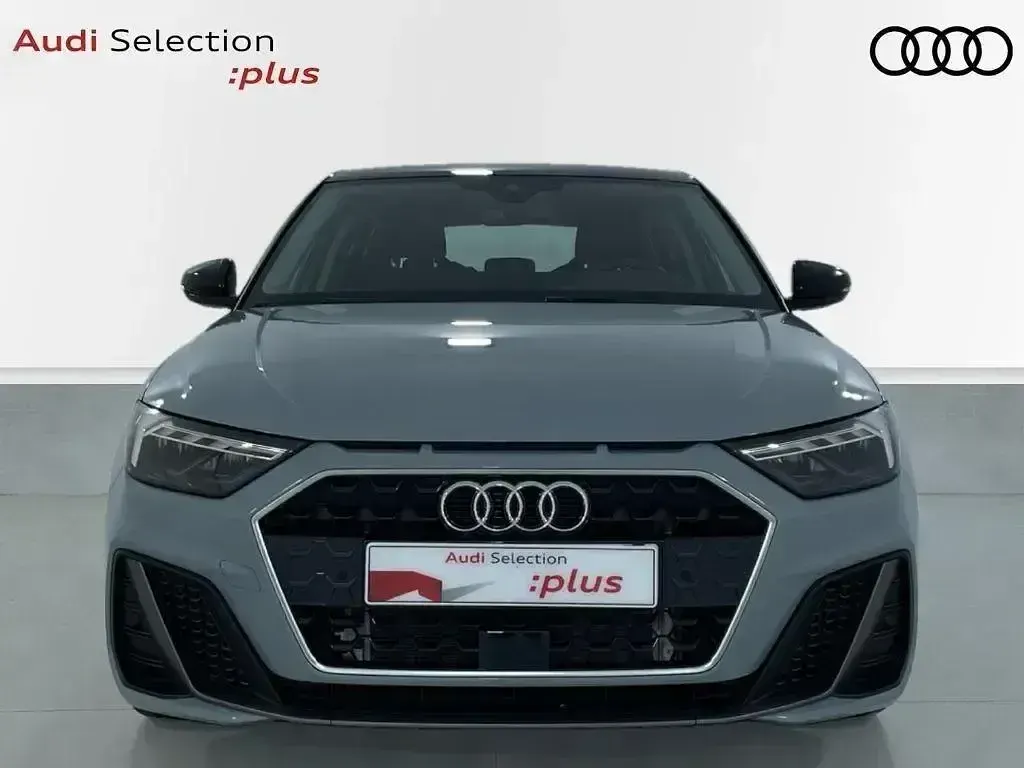 Usado Audi A1 116 CV (85 kW) 2025 Gris SUV