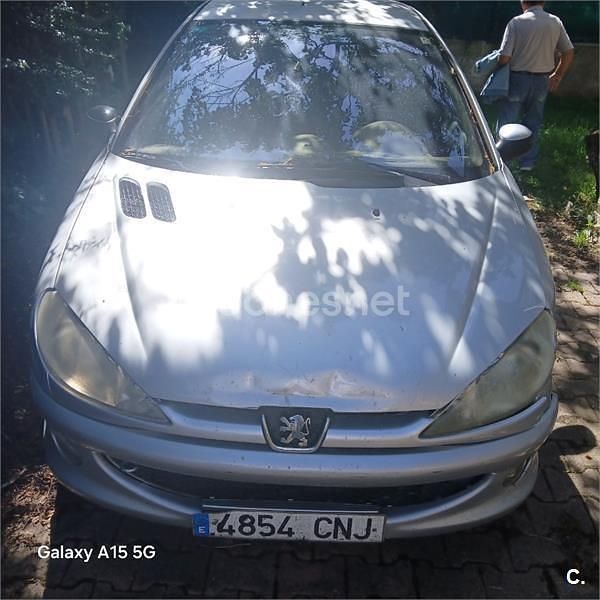 Gris / plata Usado 2003 Peugeot 206 Berlina | 2500 € (Precio justo) - Imagen 1/4