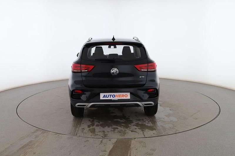 Usado MG ZS Comfort 106 CV (77 kW) 2023 Negro SUV