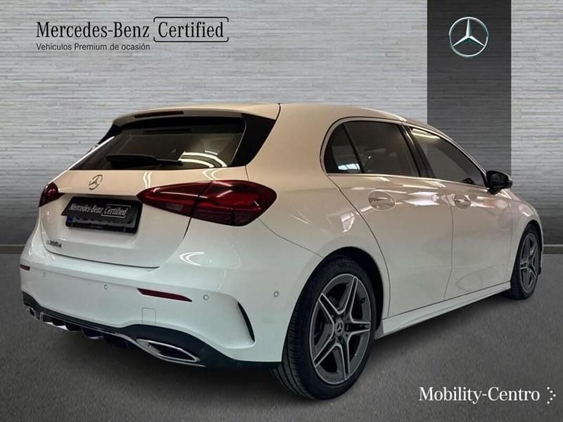 Usado Mercedes A200 AMG line 150 CV (110 kW) 2024 Blanco polar Utilitario