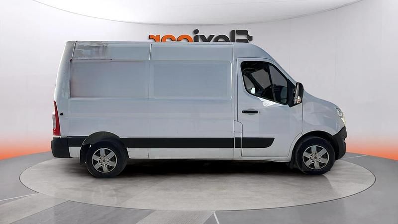 Usado Nissan NV400 136 CV (100 kW) 2021 Blanco Van