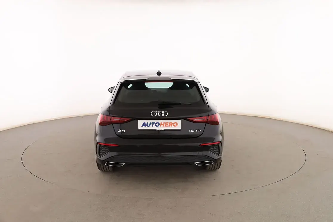 Usado Audi A3 Sportback S-Line 150 CV (110 kW) 2022 Negro Utilitario