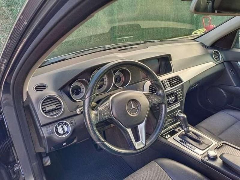 Usado Mercedes C220 Avantgarde 170 CV (125 kW) 2014 Gris / plata Familiar