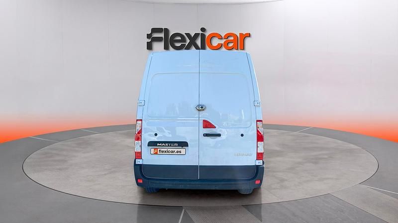 Usado Renault Master 150 CV (110 kW) 2024 Blanco Monovolumen
