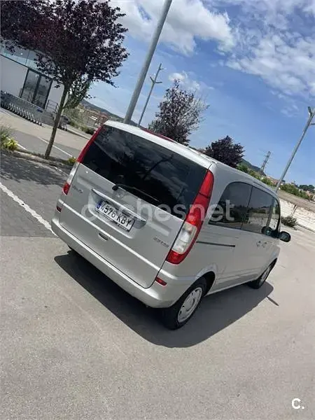 Usado Mercedes Viano 150 CV (110 kW) 2005 Gris / plata Monovolumen