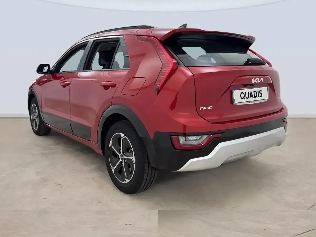 Usado Kia Niro 141 CV (103 kW) 2022 Blanco SUV