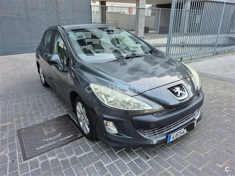Gris / plata Usado 2007 Peugeot 308 Berlina | 3000 € (Buen precio) - Imagen 1/4