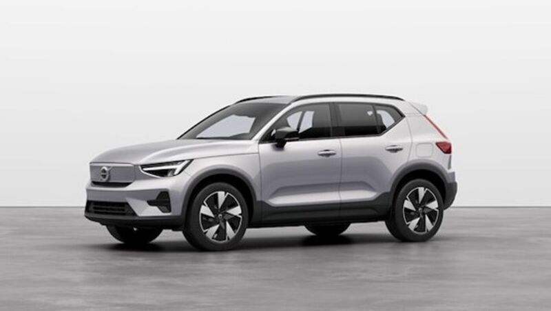 Plateado Usado 2023 Volvo XC40 Plus SUV | 38.900 € (Precio justo) - Imagen 1/4