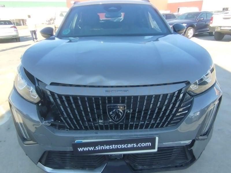 Usado Peugeot 2008 Allure 100 CV (73 kW) 2025 Gris / plata SUV