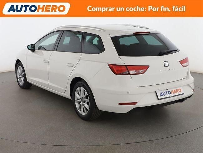 Usado Seat Leon Style 115 CV (84 kW) 2019 Blanco Familiar
