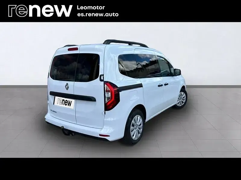 Usado Renault Kangoo 95 CV (69 kW) 2024 Blanco Monovolumen