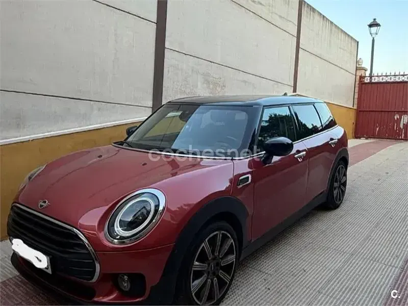 Usado Mini Cooper D Clubman 150 CV (110 kW) 2021 Granate Familiar