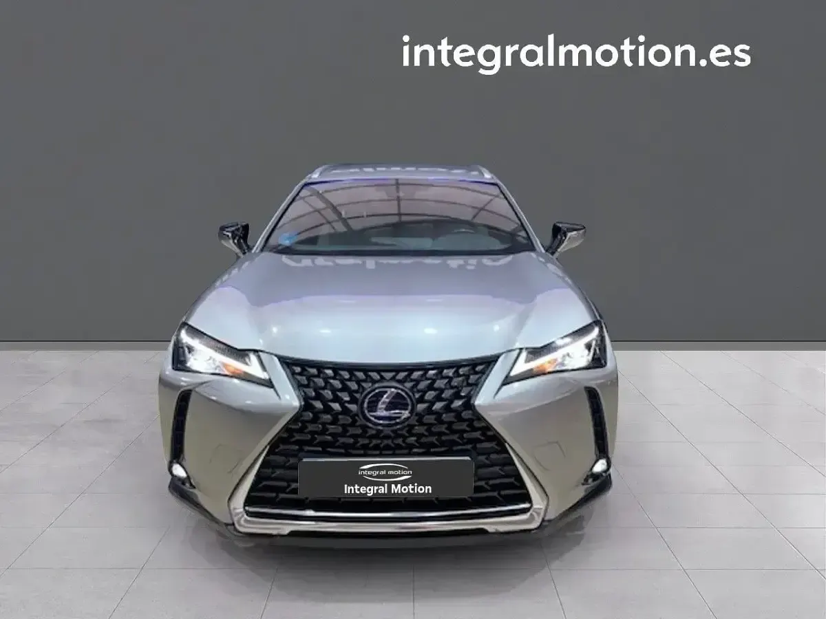 Usado Lexus UX Business Edition 183 CV (134 kW) 2020 Gris SUV