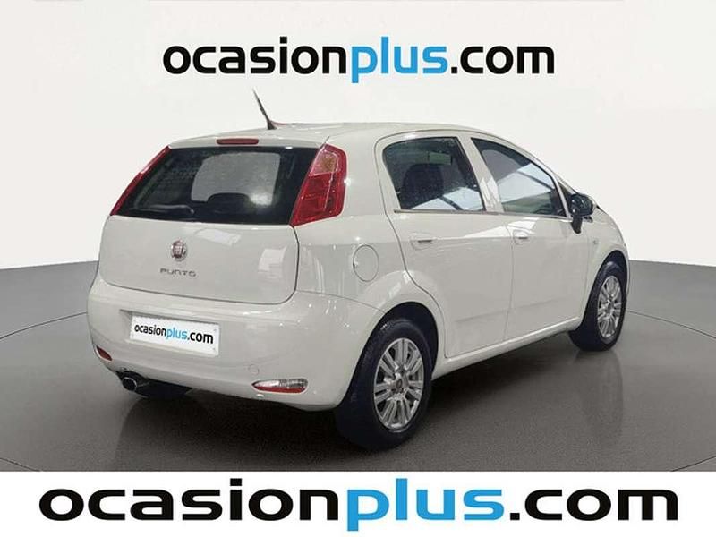 Usado Fiat Punto Easy 69 CV (50 kW) 2016 Blanco Utilitario