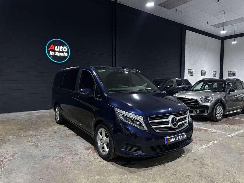 Azul Usado 2017 Mercedes V220 Avantgarde Monovolumen | 35.000 € (Buen precio) - Imagen 1/4