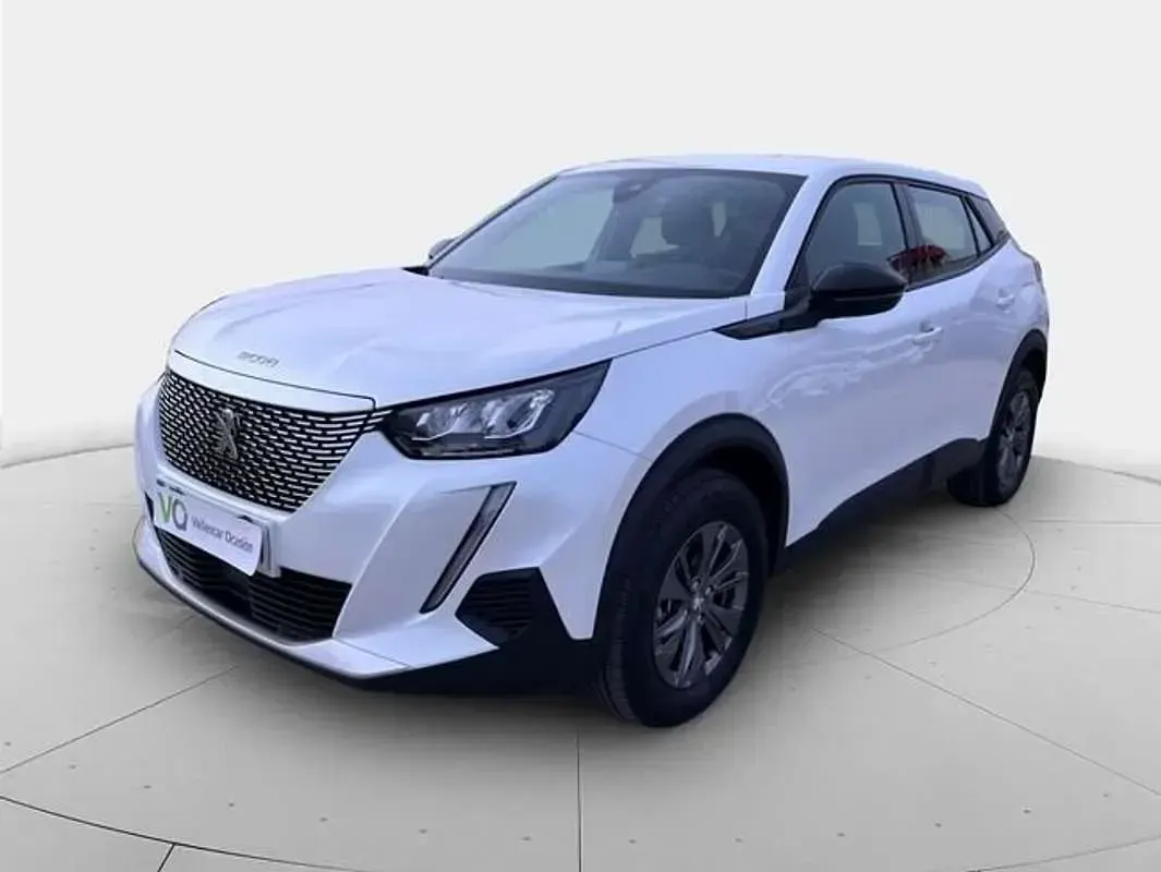 Usado Peugeot e-2008 Active 100 kW (136 CV) 2023 Plateado SUV