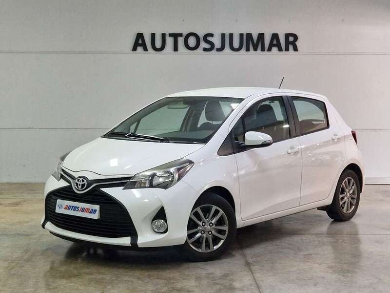 Blanco Usado 2017 Toyota Yaris Active Utilitario | 10.499 € (Precio justo) - Imagen 1/4