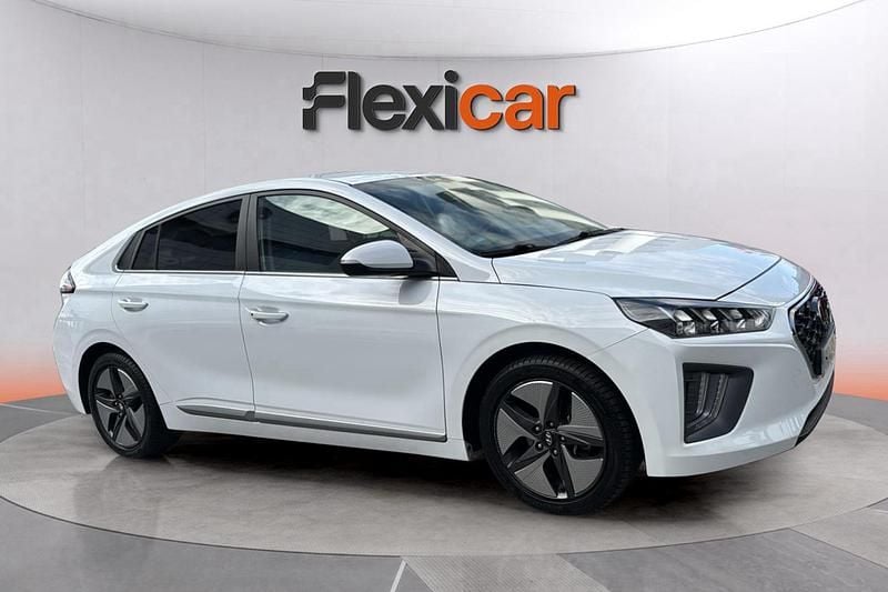 Blanco Usado 2021 Hyundai Ioniq Berlina | 19.490 € (Precio justo) - Imagen 1/4