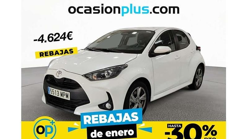 Blanco Usado 2024 Toyota Yaris Hybrid Active Utilitario | 16.273 € (Buen precio) - Imagen 1/4