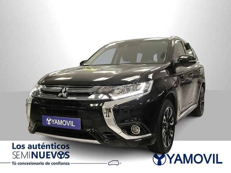 Negro Usado 2018 Mitsubishi Outlander P-HEV SUV | 17.450 € (Buen precio) - Imagen 1/4