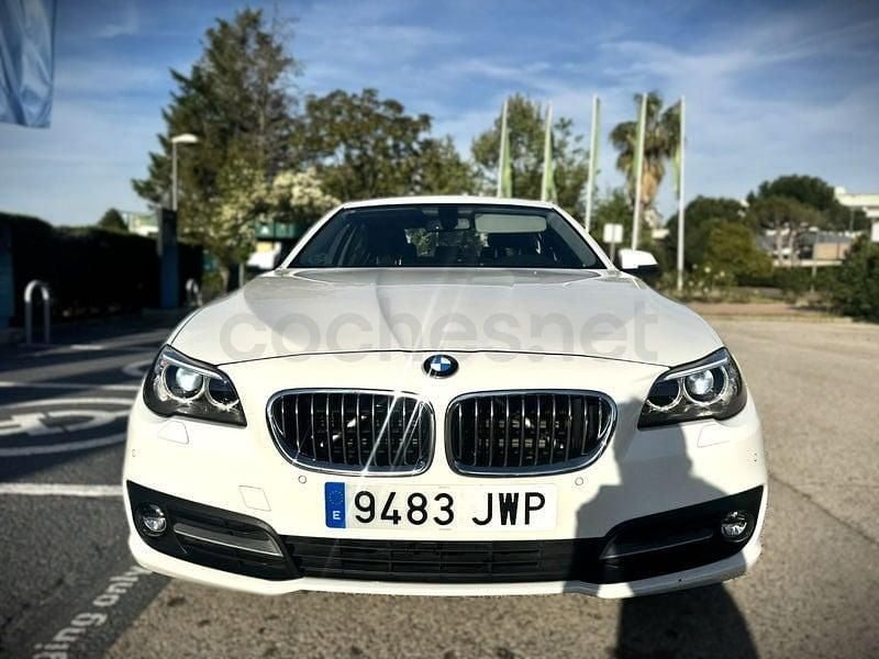 Usado BMW 520 Comfort Edition 190 CV (139 kW) 2017 Blanco Berlina