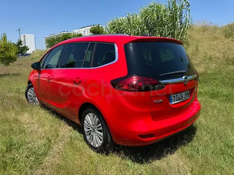 Usado Opel Zafira Tourer Selective 136 CV (100 kW) 2016 Rojo Monovolumen