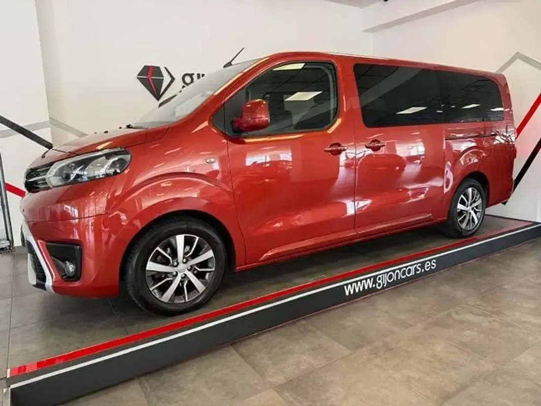 Usado Toyota Proace Advance 150 CV (110 kW) 2018 Naranja Monovolumen
